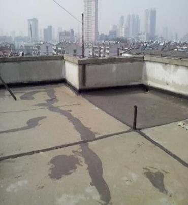 芦溪漏水维修 楼顶漏水是什么原因，楼顶漏水维修方法是什么?